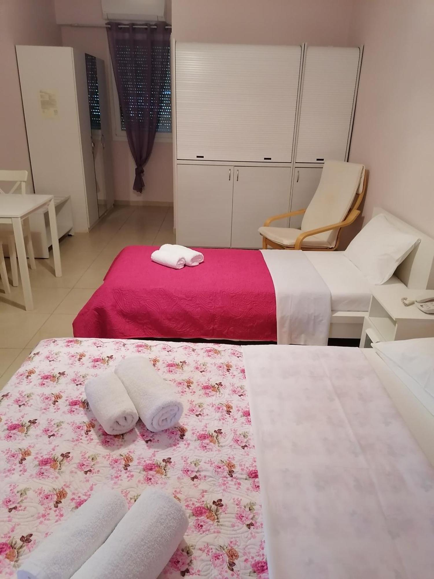 Studios Ioulia Keramoti  Exteriör bild